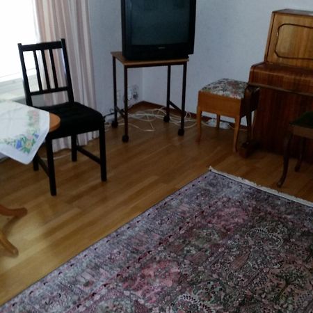 Apartamento Marja-Liisa Vitikainen Kungsängen Exterior foto